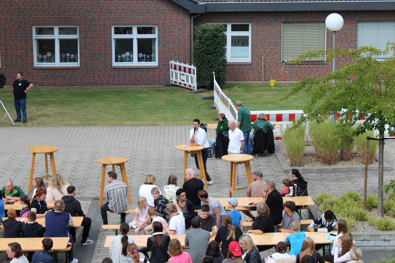 Begruessung Vincenzfest_2 Dr. Sebastian Vaske bei der Begrüßung.