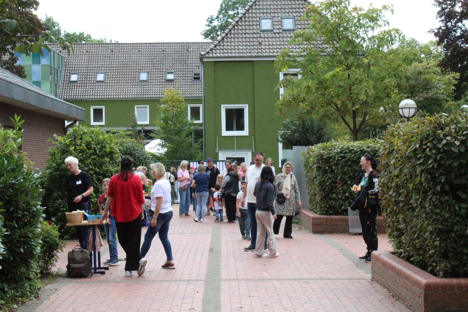 Vincenzfest_ Das Foto zeigt das Außengelände beim Vincenzfest 2025