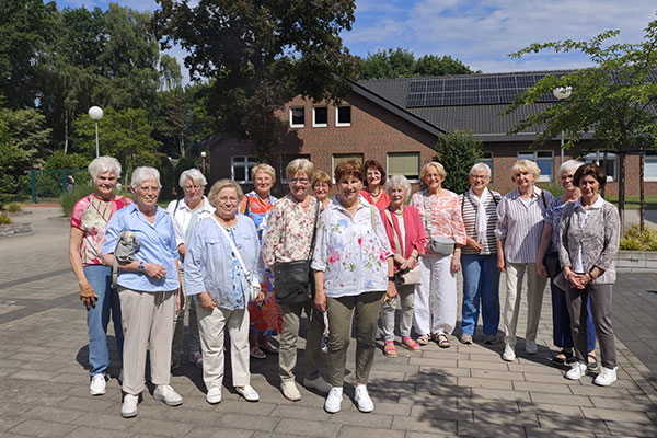 Am Dienstag, den 30. Juni 2026 besuchte die Gruppe „Ein Vormittag für mich“ des Bildungswerks Cloppenburg Garrel e.V. die Stiftung St. Vincenzhaus.